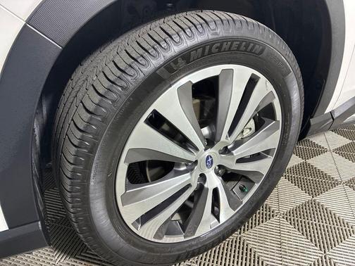 2021 Subaru Ascent Limited 8-Passenger