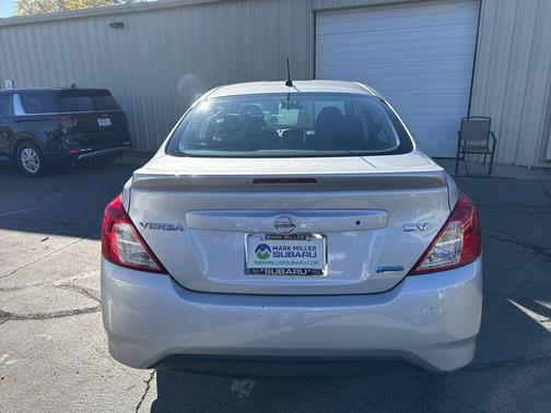 2016 Nissan Versa 1.6 SV