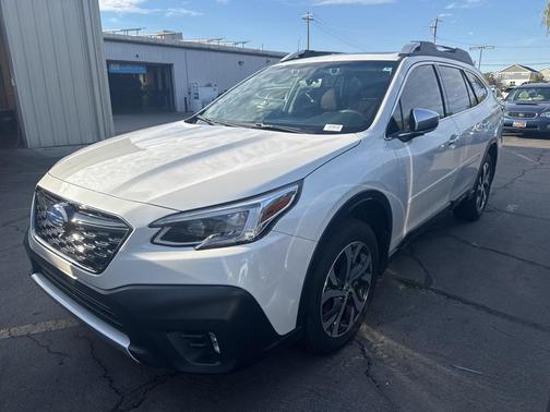 2022 Subaru Outback Touring XT