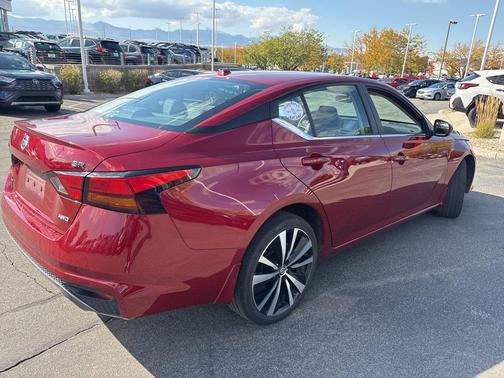 2020 Nissan Altima 2.5 SR