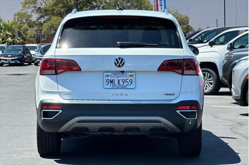 2024 Volkswagen Taos 1.5T SEL