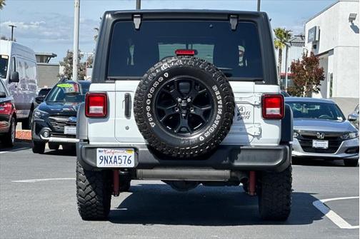 2020 Jeep Wrangler Unlimited Willys 4X4