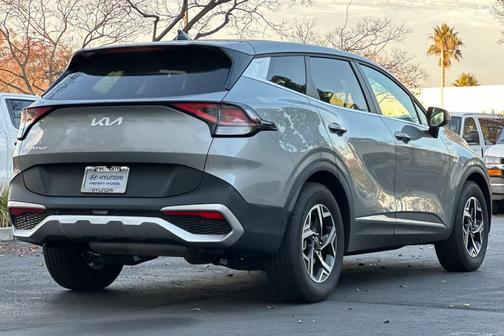 2024 Kia Sportage LX