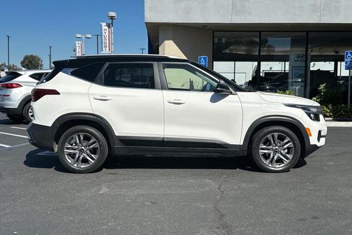 2021 Kia Seltos S