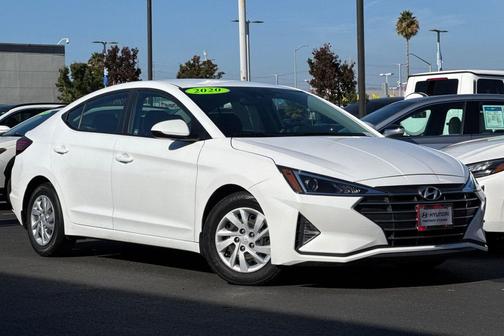 2020 Hyundai ELANTRA SE