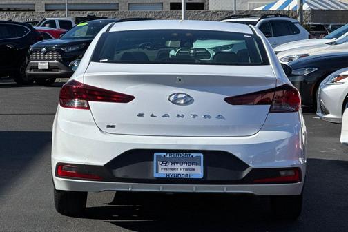 2020 Hyundai ELANTRA SE