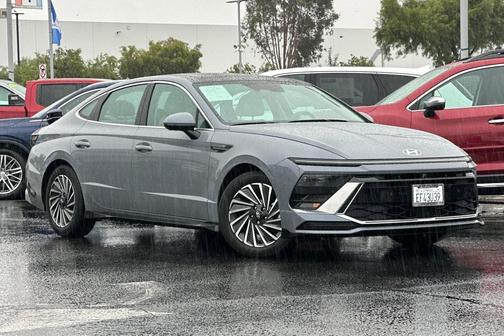 2025 Hyundai SONATA Hybrid Limited