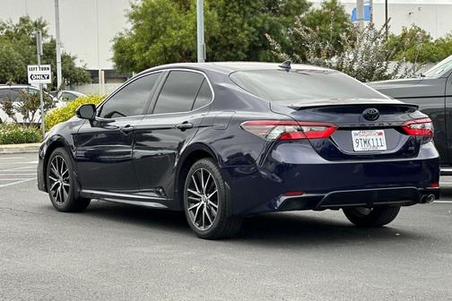 2022 Toyota Camry SE