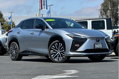 2023 Lexus RZ 450e Luxury