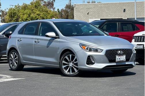 2020 Hyundai Elantra GT Base