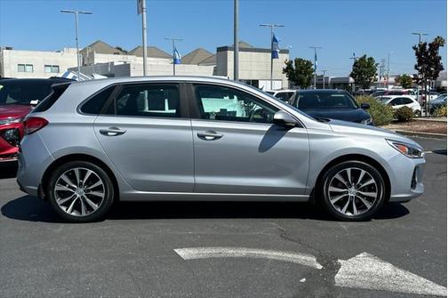 2020 Hyundai Elantra GT Base