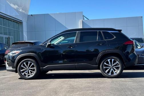 2022 Toyota Corolla Cross XLE