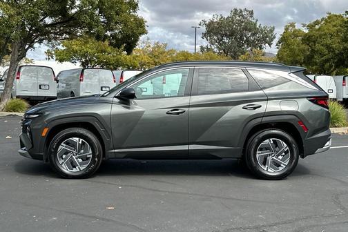 2025 Hyundai TUCSON Hybrid Blue