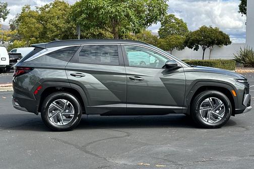 2025 Hyundai TUCSON Hybrid Blue