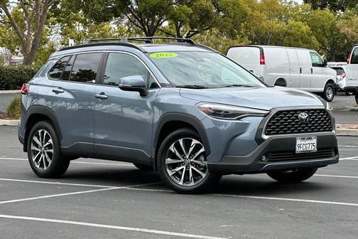 2022 Toyota Corolla Cross XLE