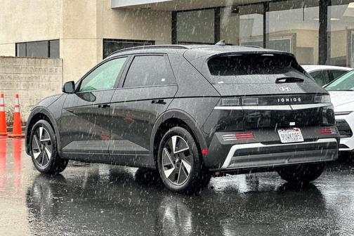 2025 Hyundai IONIQ 5 SEL
