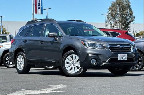 2018 Subaru Outback 2.5i Premium