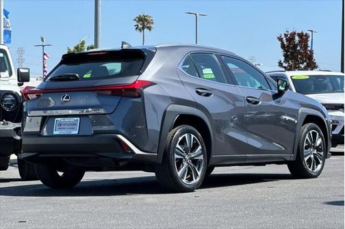 2022 Lexus UX 200 Base