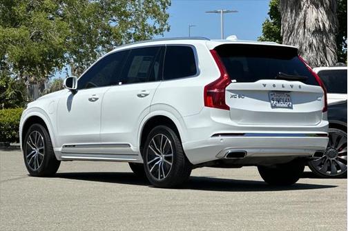 2021 Volvo XC90 Recharge Plug-In Hybrid T8 Inscription Expression 7 Passenger