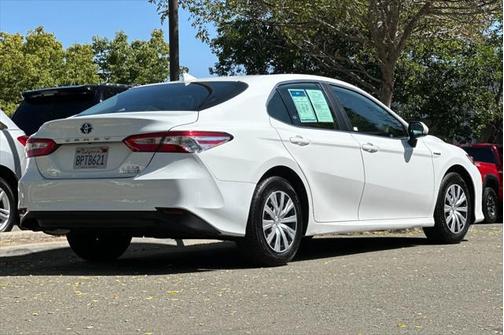 2020 Toyota Camry LE