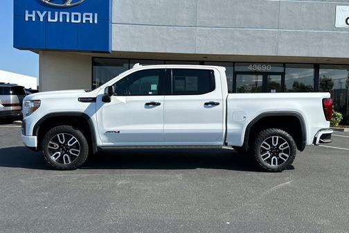 2022 GMC Sierra 1500 AT4