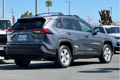 2020 Toyota RAV4 Hybrid LE