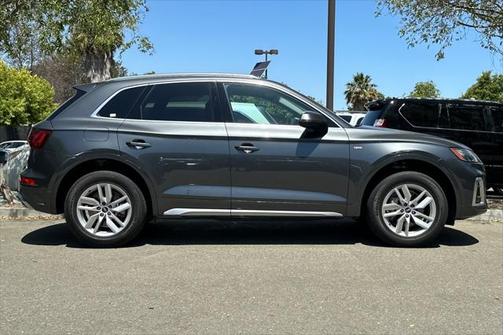 2022 Audi Q5 45 S line Premium
