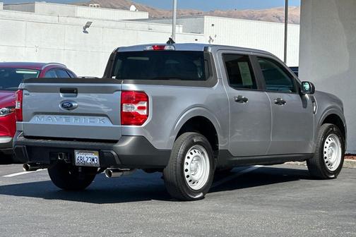 2022 Ford Maverick XL