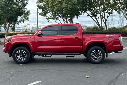 2022 Toyota Tacoma TRD Sport