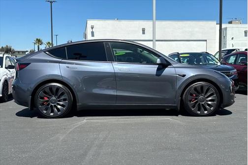 2023 Tesla Model Y Performance Dual Motor All-Wheel Drive