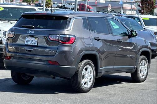 2022 Jeep Compass Sport