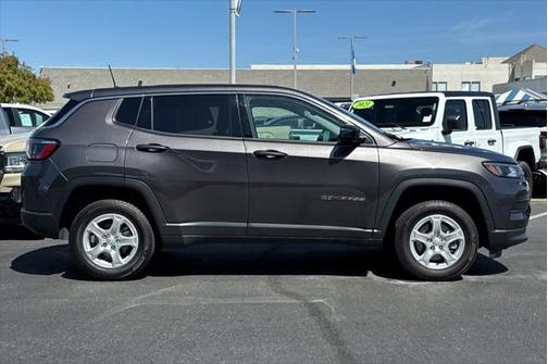 2022 Jeep Compass Sport