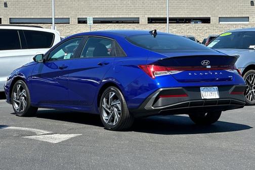 2025 Hyundai ELANTRA Sport