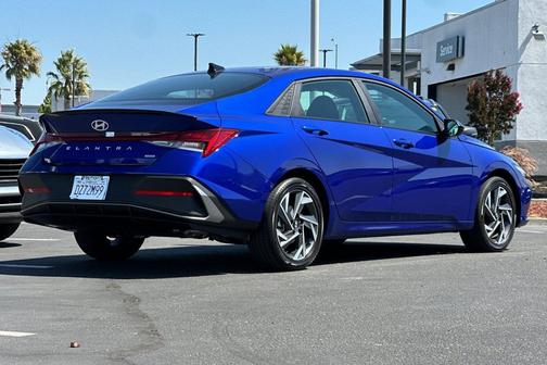 2025 Hyundai ELANTRA Sport