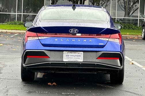 2025 Hyundai ELANTRA HEV Limited