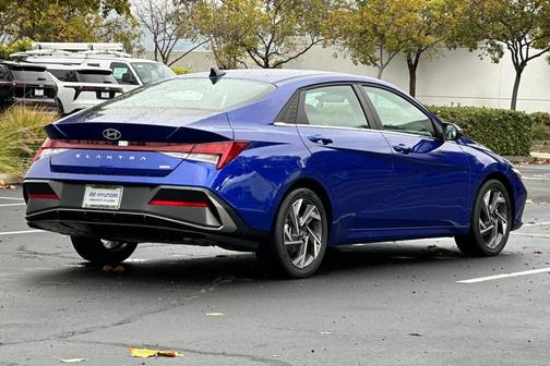 2025 Hyundai ELANTRA HEV Limited