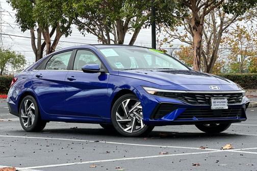 2025 Hyundai ELANTRA HEV Limited