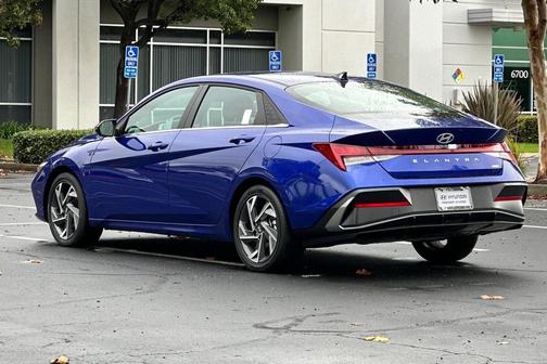 2025 Hyundai ELANTRA HEV Limited