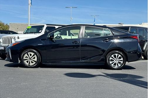 2020 Toyota Prius XLE