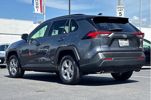 2022 Toyota RAV4 Hybrid LE