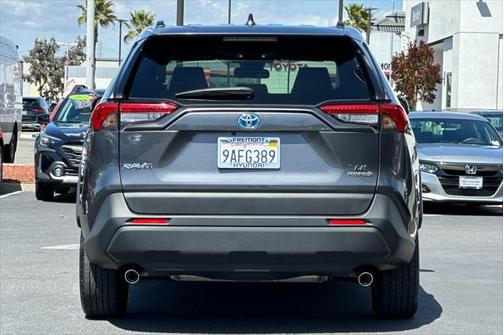 2022 Toyota RAV4 Hybrid LE