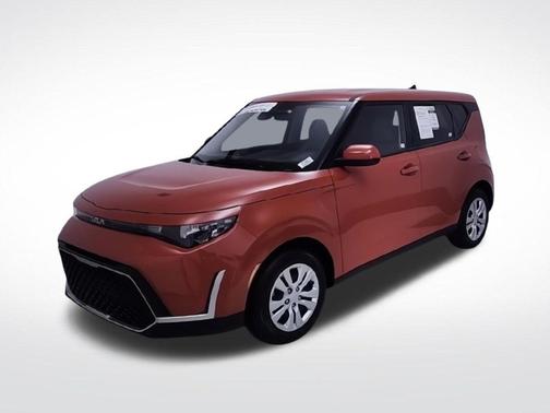 Inferno Red 2025 Kia Soul LX