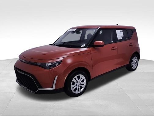Inferno Red 2025 Kia Soul LX