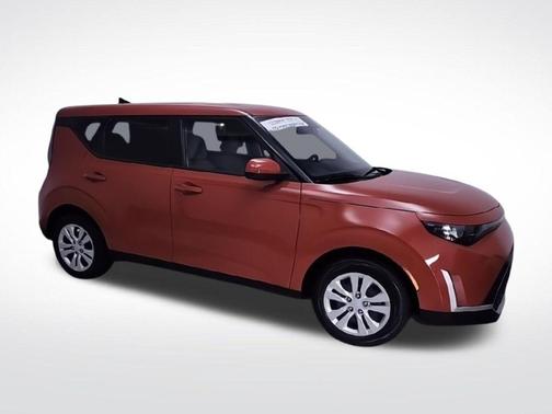 Inferno Red 2025 Kia Soul LX