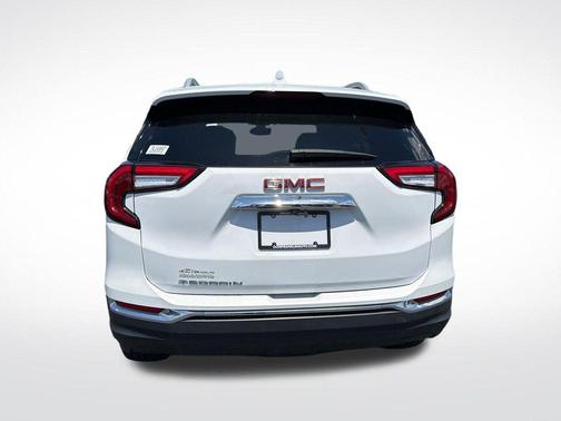 Summit White 2024 GMC Terrain SLT