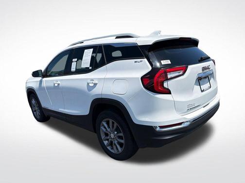 Summit White 2024 GMC Terrain SLT