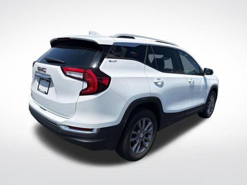Summit White 2024 GMC Terrain SLT