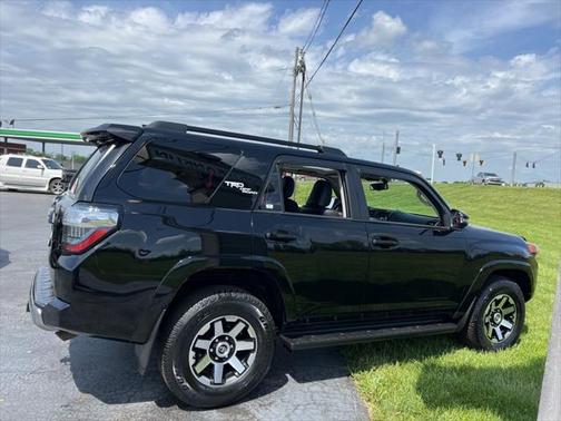 Midnight Black Metallic 2019 Toyota 4Runner TRD Pro
