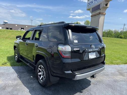 Midnight Black Metallic 2019 Toyota 4Runner TRD Pro