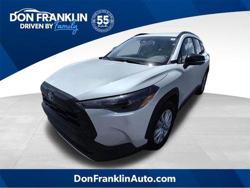 Wind Chill Pearl 2026 Toyota Corolla Cross LE